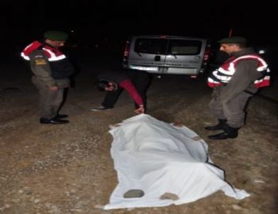 Emanet Arabayla Kaza Yapan Sürücü Hayatını Kaybetti