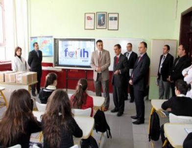 Fatih Projesi Samsun'da 3 Okulda Uygulanmaya Başladı