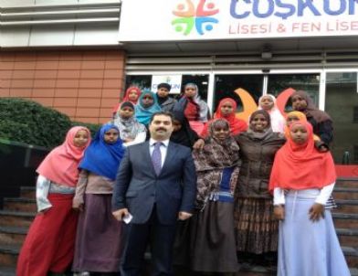 Somali'li Çocukların Hedefi, Doktor Olup Ülkelerindeki Çocukları Tedavi Etmek