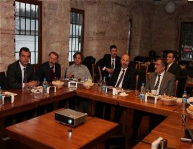 Belediye Başkanları Zeytinburnu’nda Buluştu