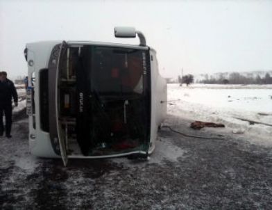 Gümüşhane’de Trafik Kazası: 5 Yaralı