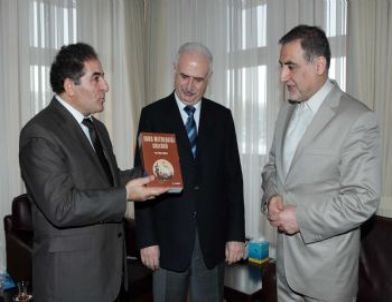 Rektör Koçak, İran’ın Tebriz Valisi Ali Rıza Beygi İle Görüştü