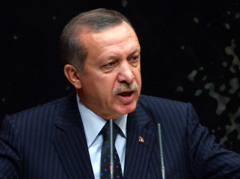 Tinerci çocuğu konuk eden Özdemir'e yüklendi