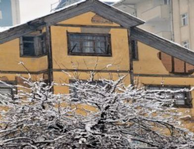 Gümüşhane’de Kar Yağışı 164 Köy Yolunu Kapattı