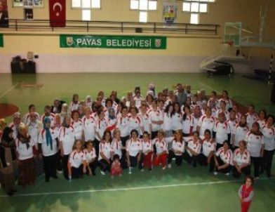 Payaslı Bayanlar Spor Tesislerinde Form Tutuyor