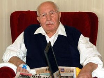 Erbakan'ın İsmi Cadde'de Yaşayacak