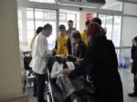 AKMEŞE - İki Ayrı Trafik Kazasında 14 Kişi Yaralandı
