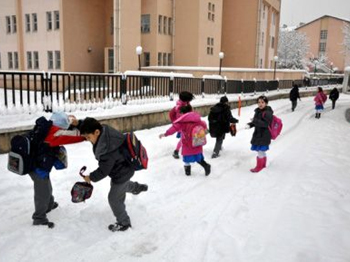 Konya'da Eğitime Kar Engeli