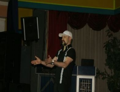 Atalay Demirci, Hem Güldürdü Hem Düşündürdü