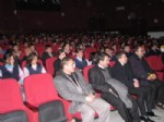 AYSEL GÜREL - Sorgun'da 'okumak' İsimli Tiyatro Oyunu Büyük Beğendi Topladı