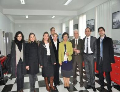 Ege Üniversitesi Asfaltın Performansını Ölçebilecek