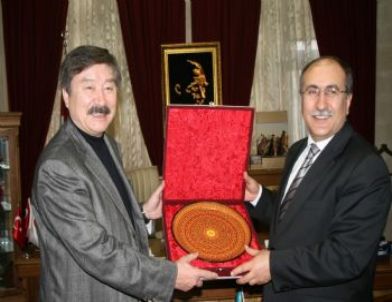 Türksoy Genel Sekreteri ve Karagandy Belediye Başkanı Nevşehir'de