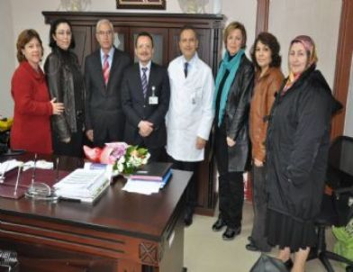 AK Parti Kadın Kolları Tıp Bayramını Kutladı