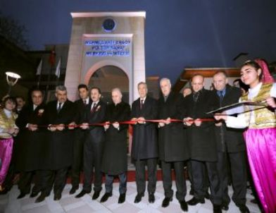 Başbakan Yardımcısı Arınç, Mehmet Akif Ersoy Müzesi'nin Açılışını Gerçekleştirdi