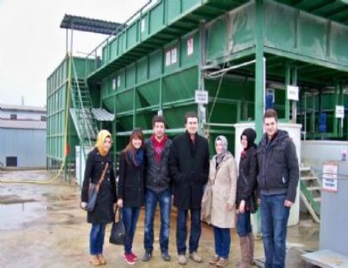 Kaynaşlı MYO Öğrencilerinden DZCJEANS'e Teknik Gezi