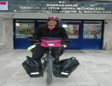 Sırbistanlı Emekli Öğretmen Bisikletle Dünya Turuna Çıktı