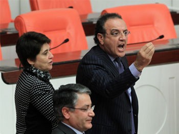 BDP'li Sakık'la AK Parti'li Kiler Birbirine Girdi