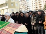 ALI KOLAT - Yanan Çadırda Hayatını Kaybeden Egepehlivan, Sivas’ta Toprağa Verildi