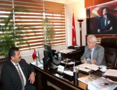 Azatlı Belediye Başkanı Posbıyık’ı Ziyaret Etti