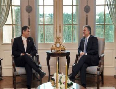 Cumhurbaşkanı Gül, Ekvador Cumhurbaşkanı Correa'yı Törenle Karşıladı