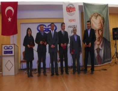 Endonezyalı Öğrenciler Türkçeleriyle Hem Coşturdu Hem Duygulandırdı