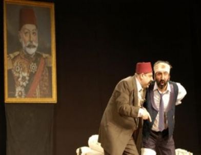 UÜ’de 'Sarıpınar 1914' Oyunu