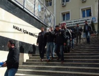 İcralık Otobüslerle Dolandırıcılık Yapan Çete Çökertildi