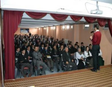 Patnos'ta Lise Öğrencilerine Uyuşturucu Konferansı