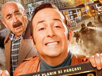 Sen Kimsin'in Yıldızları Bursa Ve İzmit'te İzleyicisiyle Buluştu