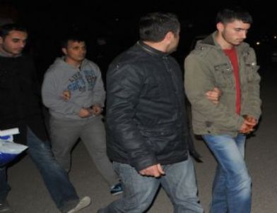 Terör Propagandacı 5 Kişi Tutuklandı