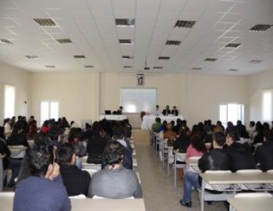 Başarılı Turizmci Tecrübelerini Öğrencilerle Paylaştı