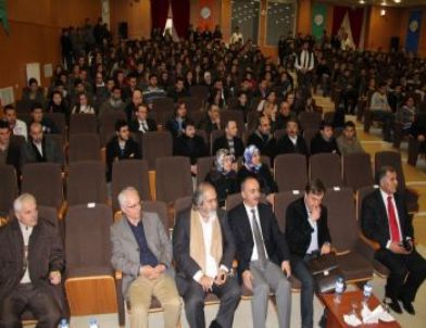 Giresun Üniversitesi'nde Yeni Anayasa Tartışıldı