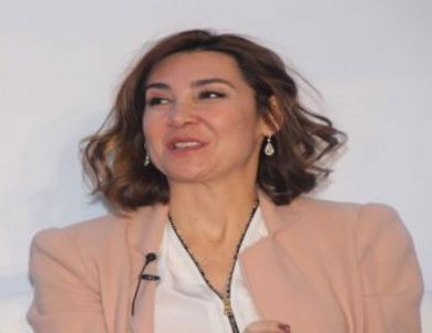 'İnternet Medyacılığı Mecraların Duvarlarını Yıktı'