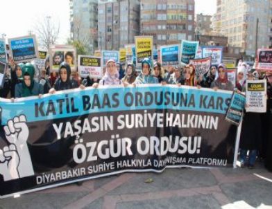 Suriye Halkıyla Dayanışma Platformu, Suriye'de Yaşananları Protesto Etti