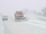 OVAKıŞLA - Yurtta Kış Van, Sivas ve Malatya'da Kar Yağışı ve Tipi Sebebiyle 840 Köy Yolu Ulaşıma Kapandı