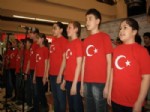 İlkokul Öğrencileri Şehitleri Oratoryo Gösterisiyle Andı