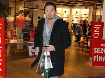 Murat Han Alışveriş İçin Nişantaşı City'sdeydi