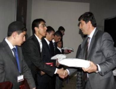 Pasinler’de “hafızlık, Kuranı Kerim’i Güzel Okuma ve Ezan Okuma” Yarışması