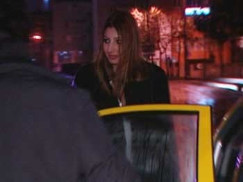 Tolgahan Sayışman, Çapkınlık Yapmaya Çalıştı, Eline Yüzüne Bulaştırdı