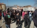 KORUCUK - Vakıfkent Sakinleri Eylem Yaptı