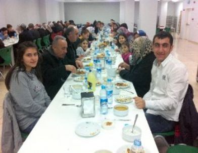 Vanlı Depremzedelere Moral Gecesi