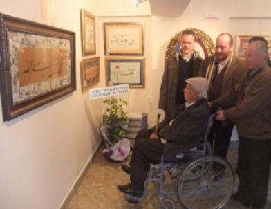 Kütahya'da Hüsni Hat Sergisi