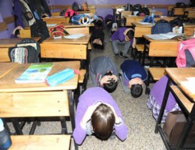 Öğrencilere Deprem ve Yangın Eğitimi