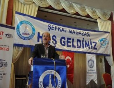 Vanlı Depremzedeler Yemekte Buluştu