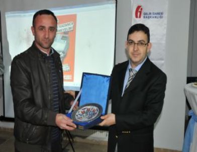 Akçakoca'nın Vergi Rekortmenleri Ödüllendirildi