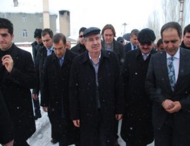 Bakan Şahin'in Yüksekova Ziyareti