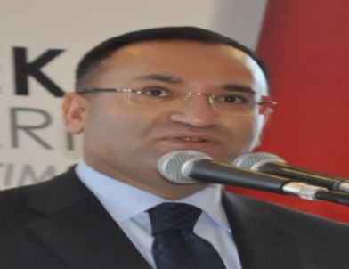 Darbecileri alkışlayan bir basın olmaz