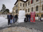 BOĞAZKÖY - Boğazköy Sfenksinin Kardan Heykelini Yaptılar