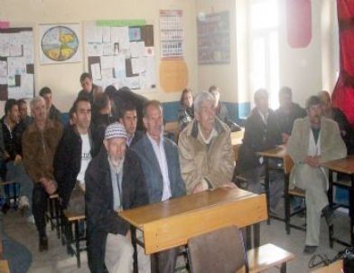 Nusaybin'de Çiftçilere Bağcılık Semineri Verildi