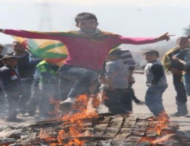 Antalya'da Nevruz Kutlamaları